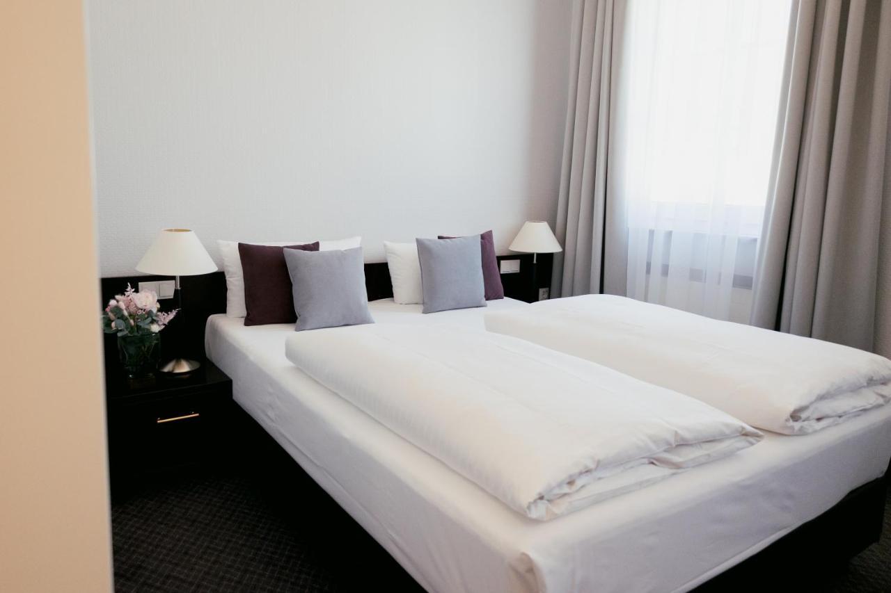 Standard Double Room bed size 160cm,1219272820:JPEG